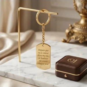 Porte-clés message gravé personnalisé plaqué or 18k — Oréa Joaillerie